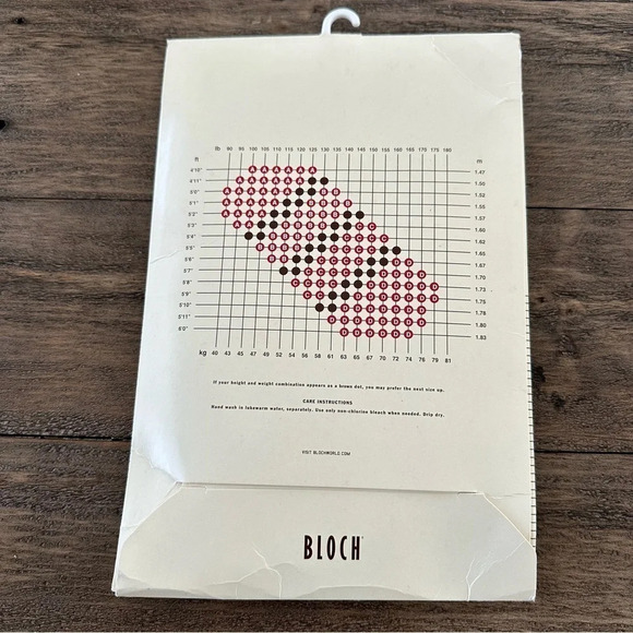 New Bloch Womens size C Endura Footed Tights Tan Style T0920L Dance Dancing - Picture 3 of 3